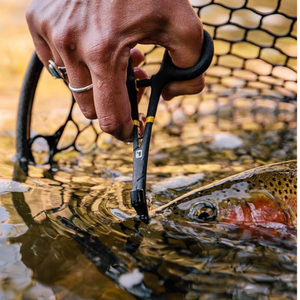 Loon Rogue Hook Removal Forceps