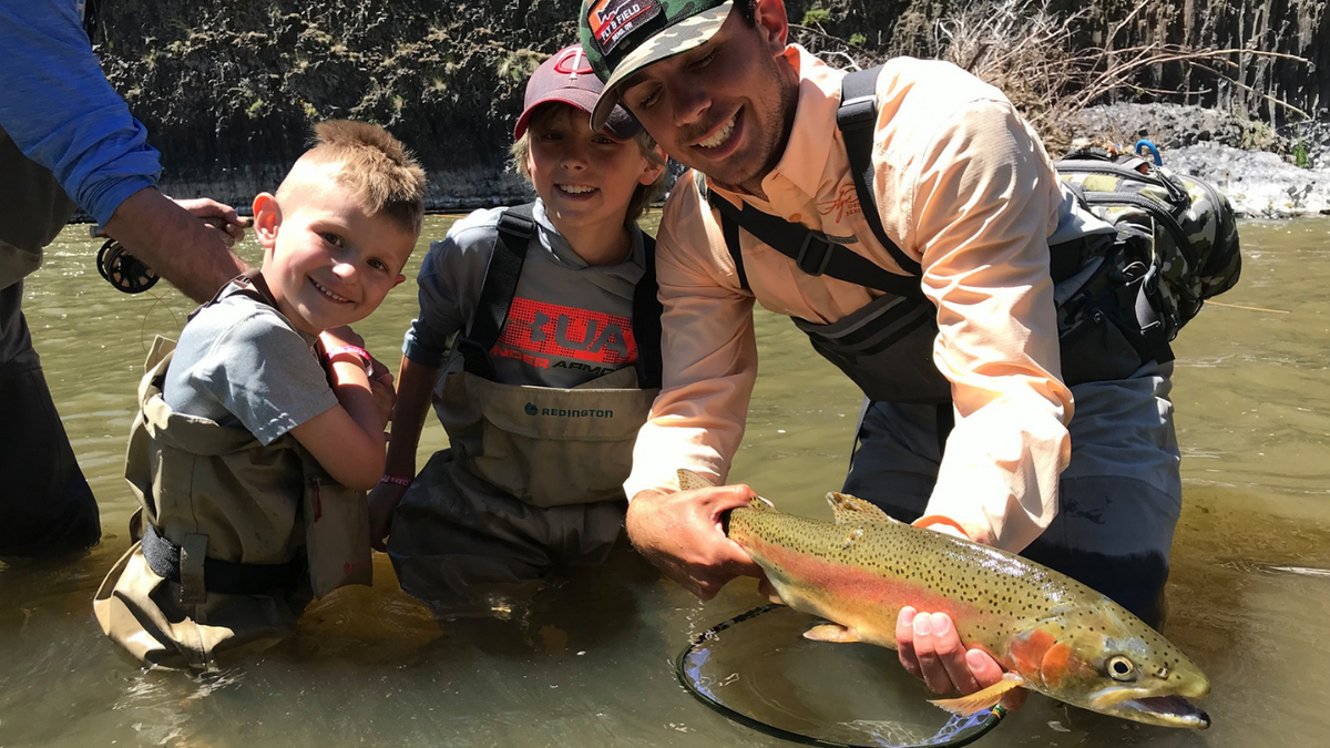 Crooked River Fly Fishing  Central Oregon Fly Fishing – Fly and Field  Outfitters