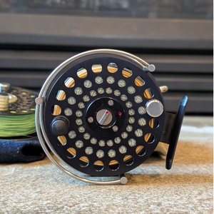 Ari't Hart F4 Fly Reel w/ 2 spare spools - Used