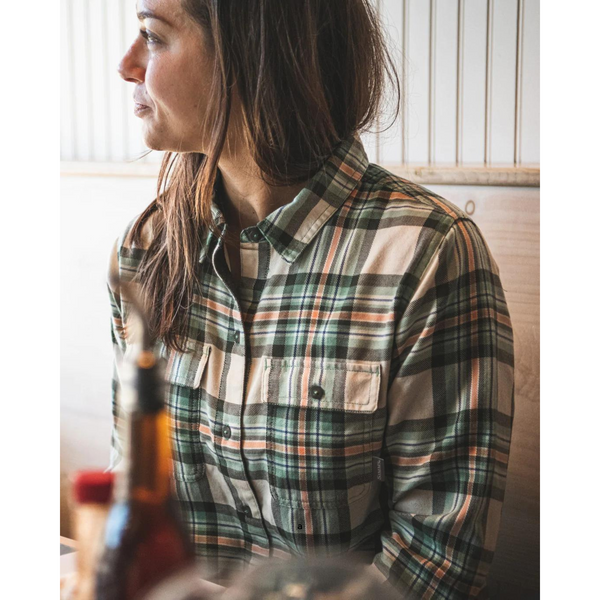 Simms Women's Santee Flannel - Closeout
